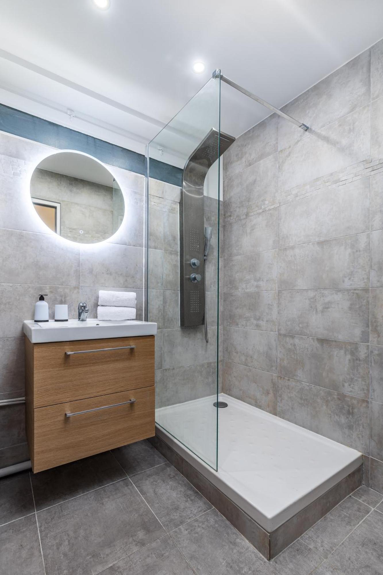 Appartamento Oasis Urbaine For 8 Near To Paris Villejuif Esterno foto